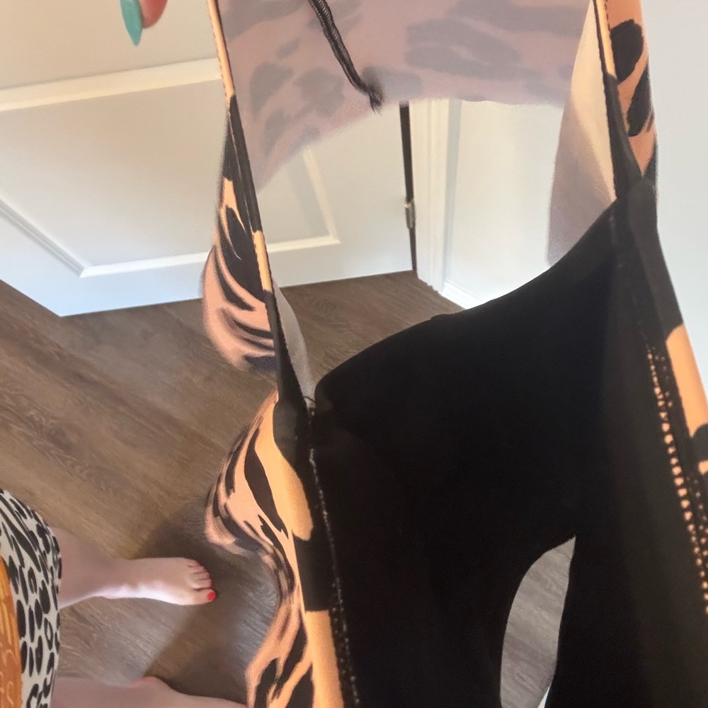 Animal Print Ruffle Bikini Set - Picture 5 of 7